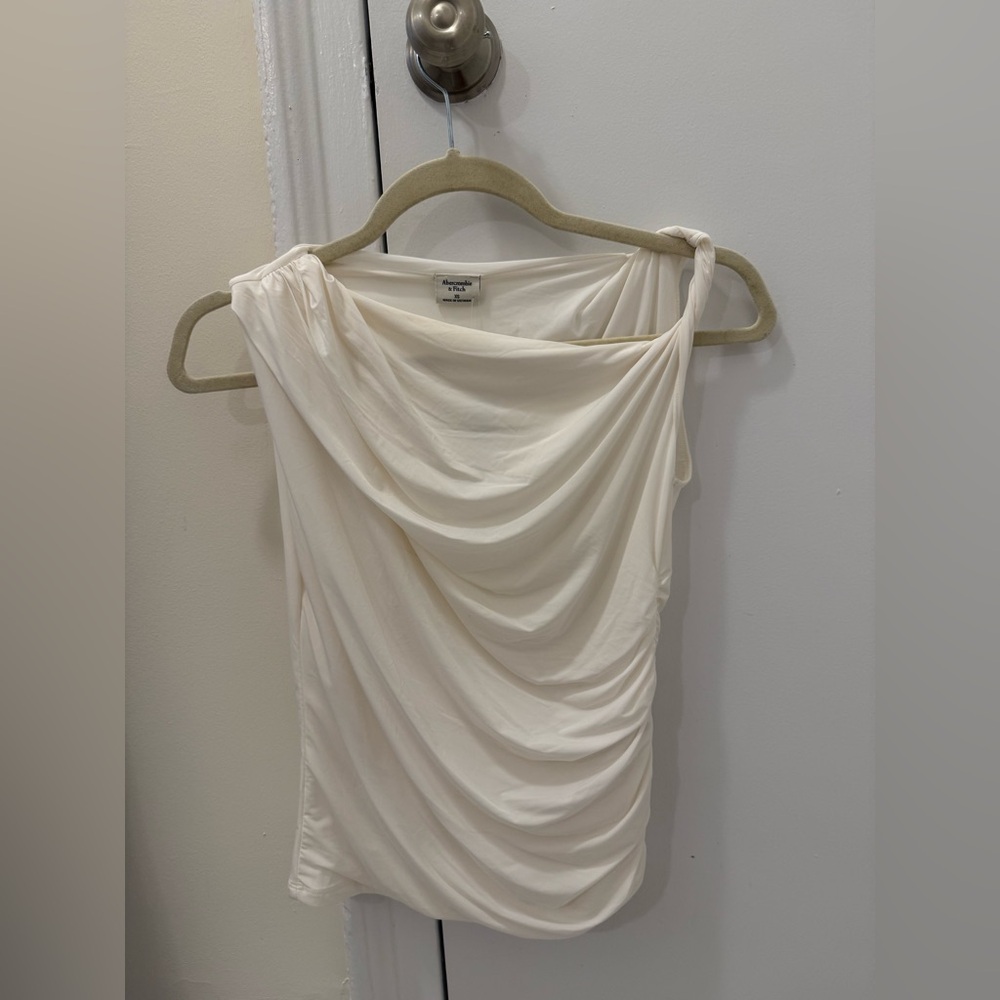 Abercrombie & Fitch Drape Twist Top